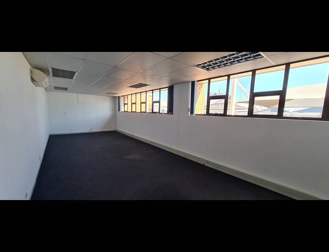 9,000M² WAREHOUSE TO LET IN MEADOWDALE